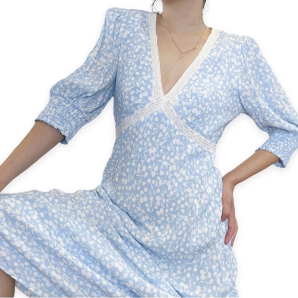 RIXO Light Blue Floral Maxi Dress Size 8 Runs Small - Picture 2 of 7